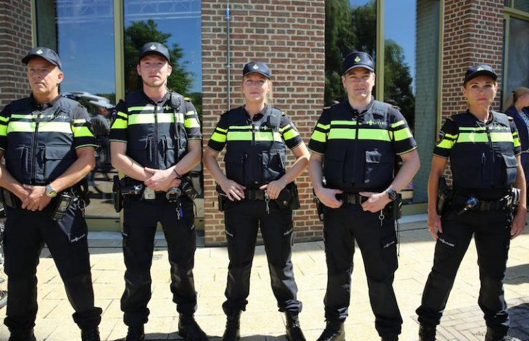Politie heeft moeite met polariserende politici