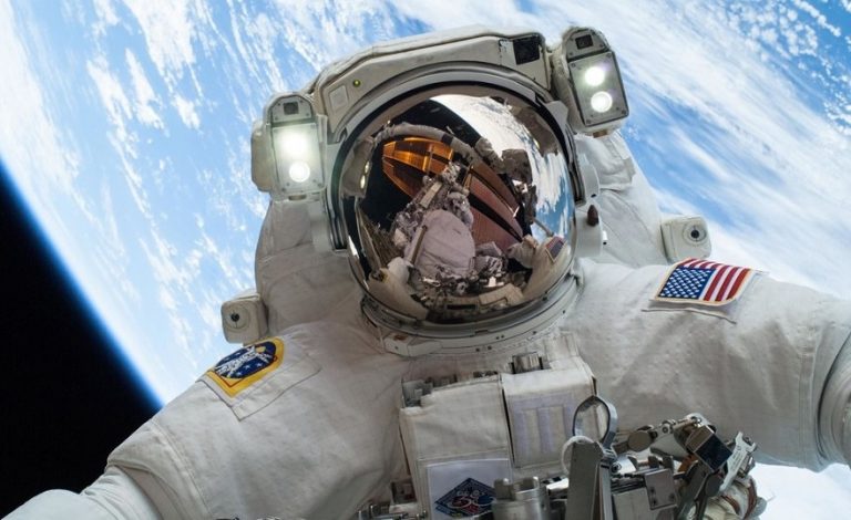 Trump in space