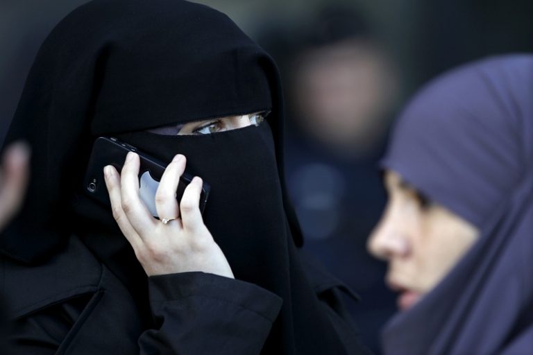 ‘Nikabstrijder’ kiest in alle vrijheid voor onvrijheid