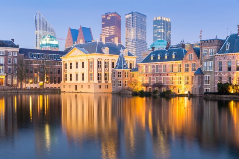 Regeert straks de straat?