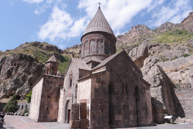 Waarom vertrekken Armeniërs uit Armenië?