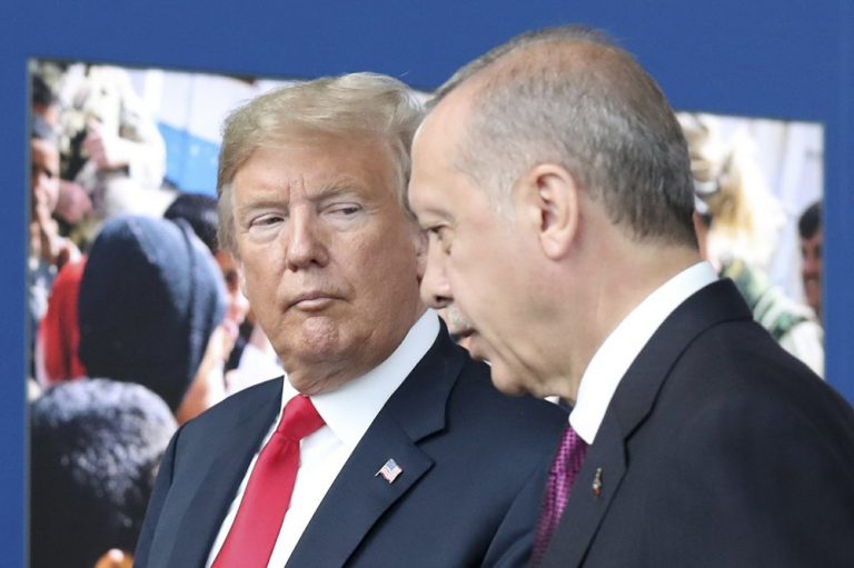 Erdogan koopt Russische raketten en dreigt uit NAVO te stappen, Trump twijfelt
