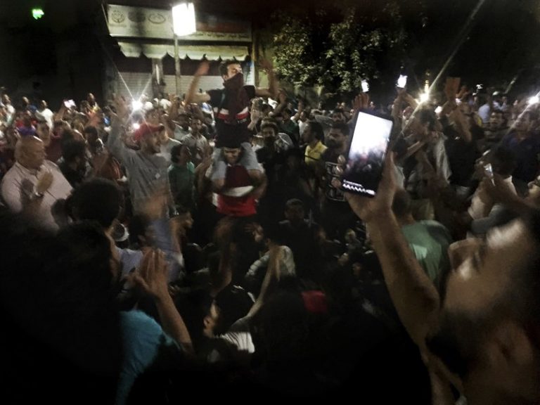 Egypte: ruim duizend mensen opgepakt bij protesten tegen Sisi, aldus NGO’s