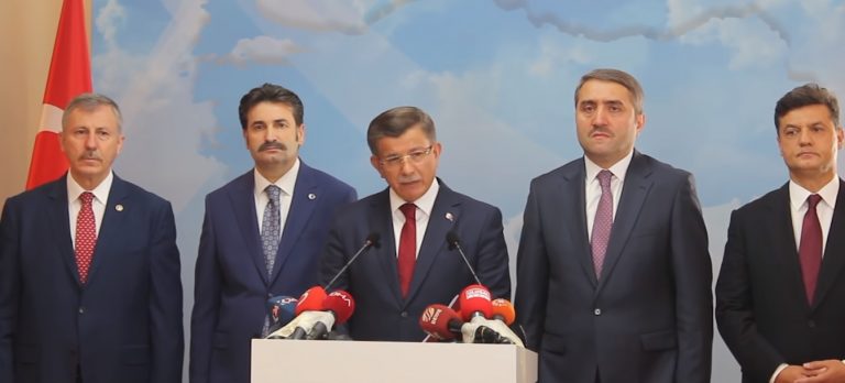 Erdogan krijgt concurrent erbij: Turkse oud-premier richt nieuwe partij op