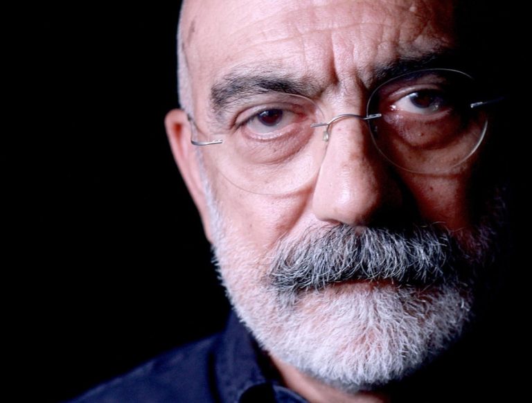 Amnesty begint actie voor vrijlating Turkse schrijver Ahmet Altan