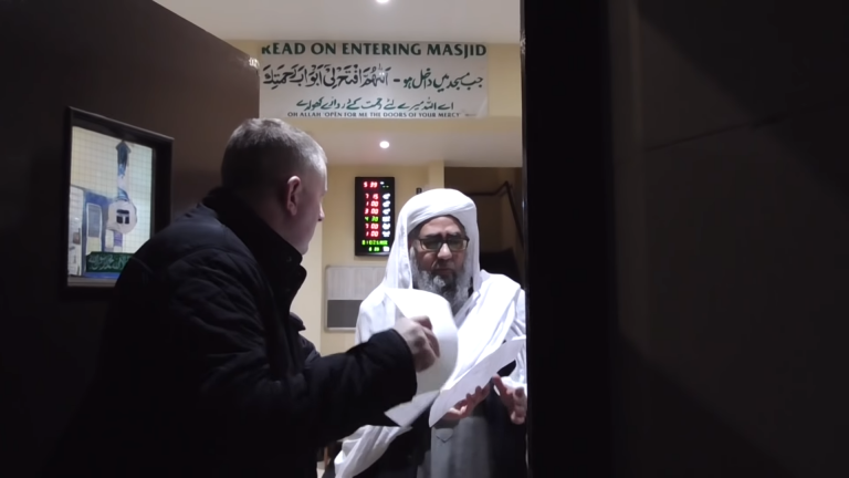 Britse moslims beginnen buurtwacht tegen extreemrechtse acties