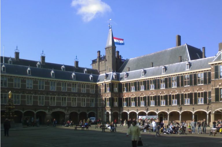 Kamercommissie tegen ‘ongewenste invloed uit onvrije landen’ van start