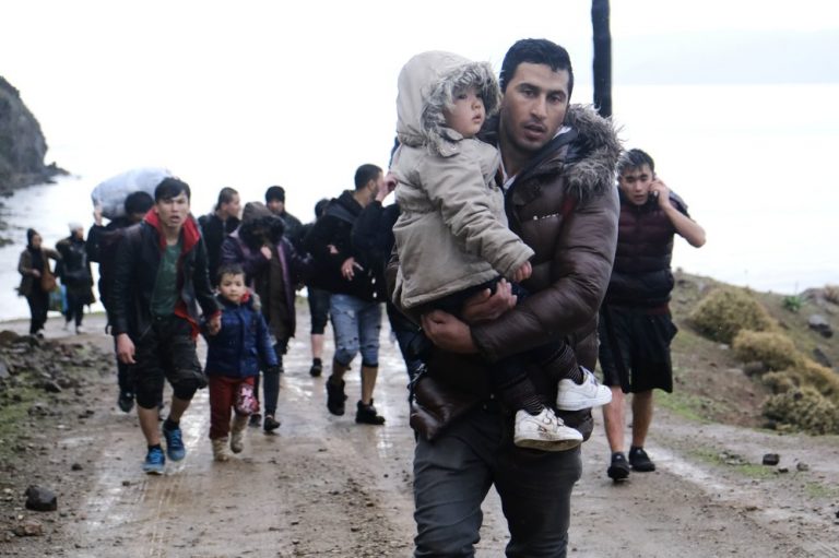 Vluchtelingen vang je op om humanitaire redenen, niet om economische