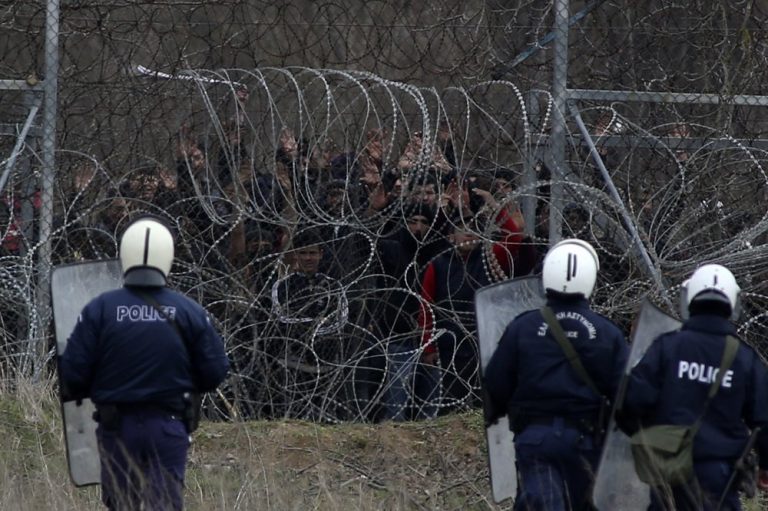 Griekenland breidt hek aan Turkse grens uit om migranten te weren