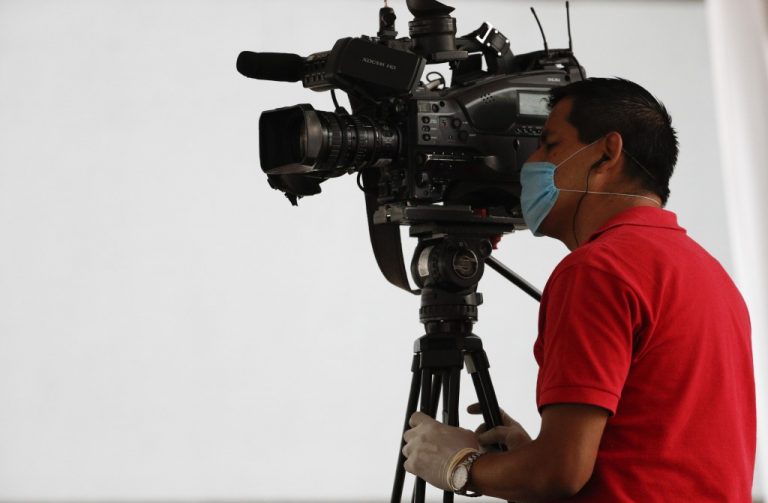 Persvrijheidsindex: coronacrisis leidt wereldwijd tot aanval op journalistiek