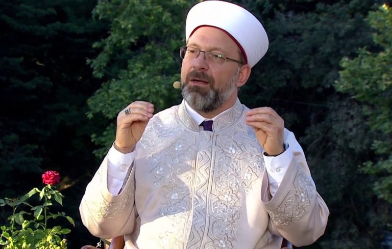 Turkije: Erdogan verdedigt anti-LHBT-uitlatingen hoogste imam
