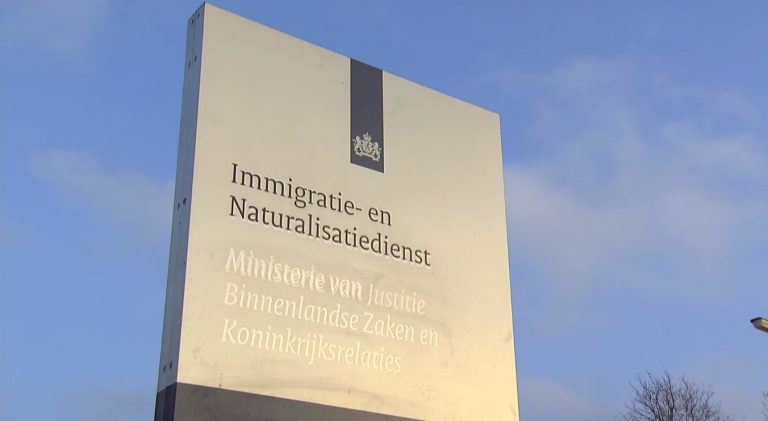 CBS: de helft minder asielverzoeken sinds corona