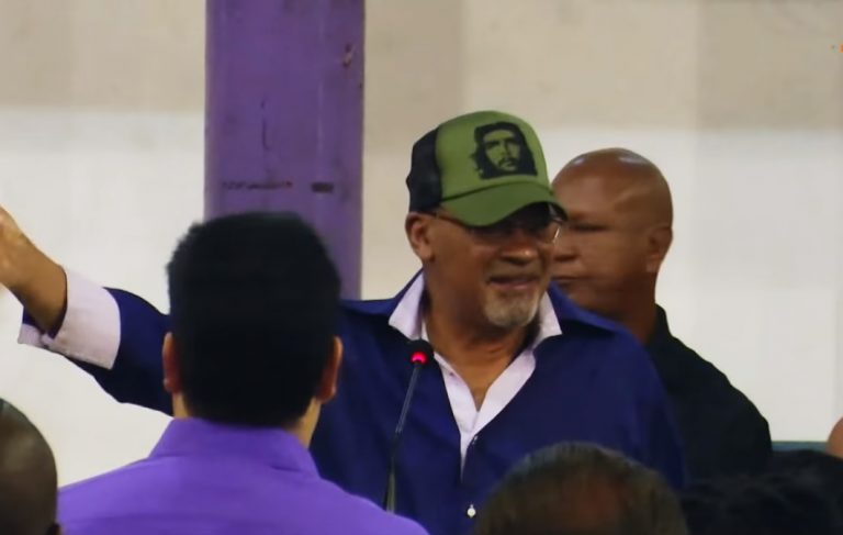 Suriname stevent af op beëindiging tijdperk-Bouterse