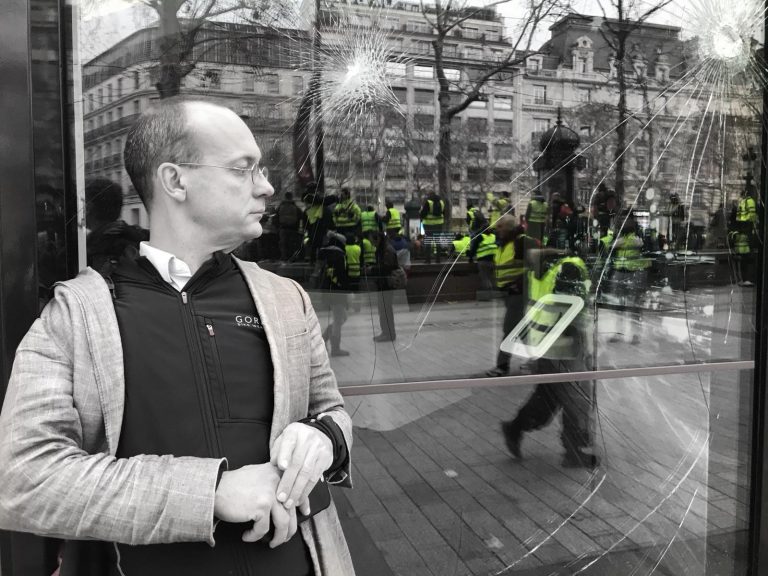 Marianne versus de hijab: journalist Marijn Kruk over het felle islamdebat in Frankrijk