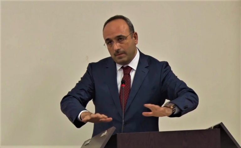 Turkse rechter en topambtenaar bepleit publieke executie Gülenisten