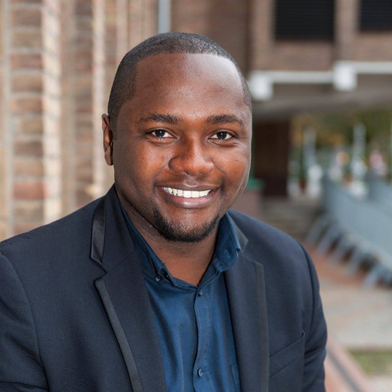 ‘Standbeeld voor Mpanzu Bamenga, vanwege zijn strijd tegen racisme’