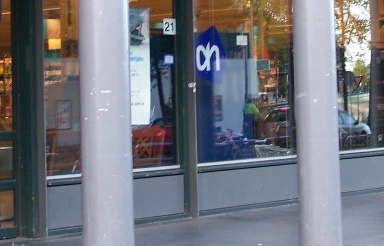 Moslima mag niet bij Vlaamse Albert Heijn werken vanwege hijab