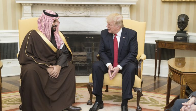 Trump en Saoedische koning ter dood veroordeeld door rechtbank in Jemen
