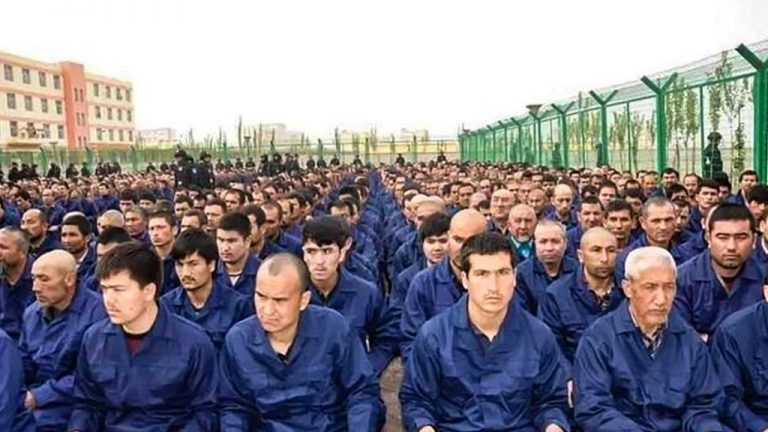 ‘China probeert VN-rapport over Oeigoeren in doofpot te laten stoppen’