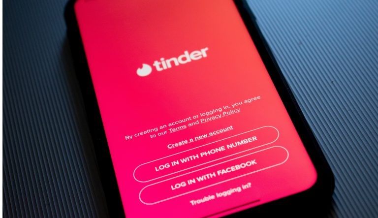 Pakistan blokkeert Tinder, Grindr en andere datingapps