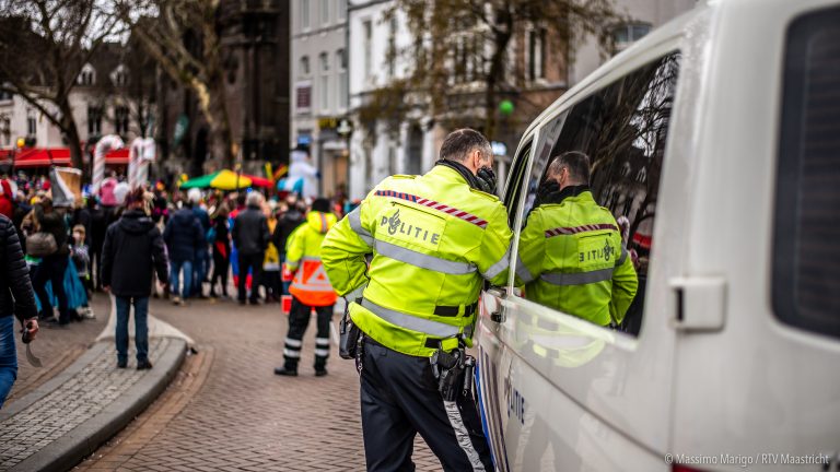 Oplaaiend geweld tegen hulpverleners en handhavers: wat doen we eraan?