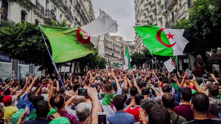 Gevluchte Berber: ‘Jullie zien Algerije en Marokko onterecht als veilige landen’