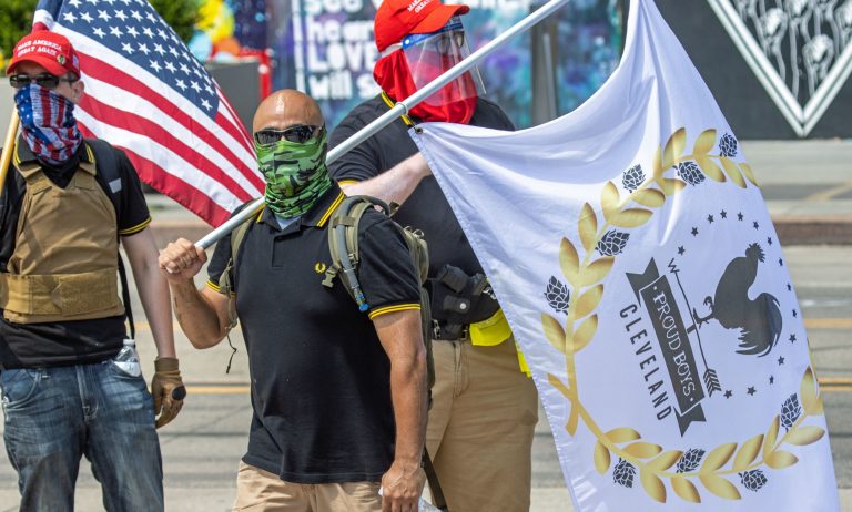 Linkse Amerikanen bereiden zich voor op een coup van Trump