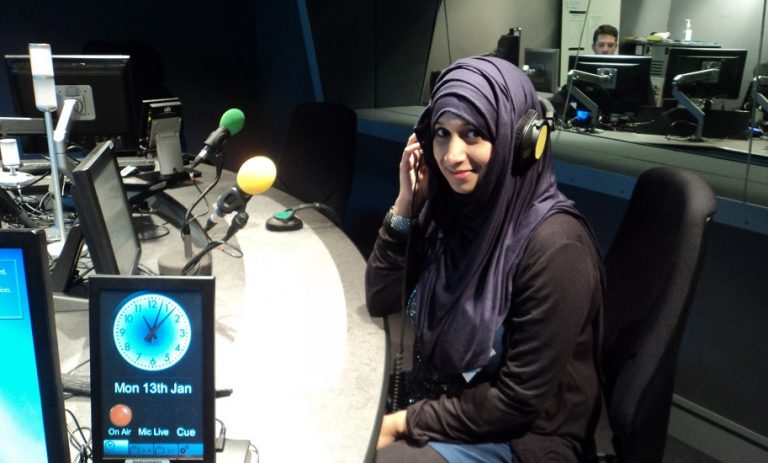 Schotse journaliste over tv-debuut: ‘Mijn hijab was het glazen plafond’