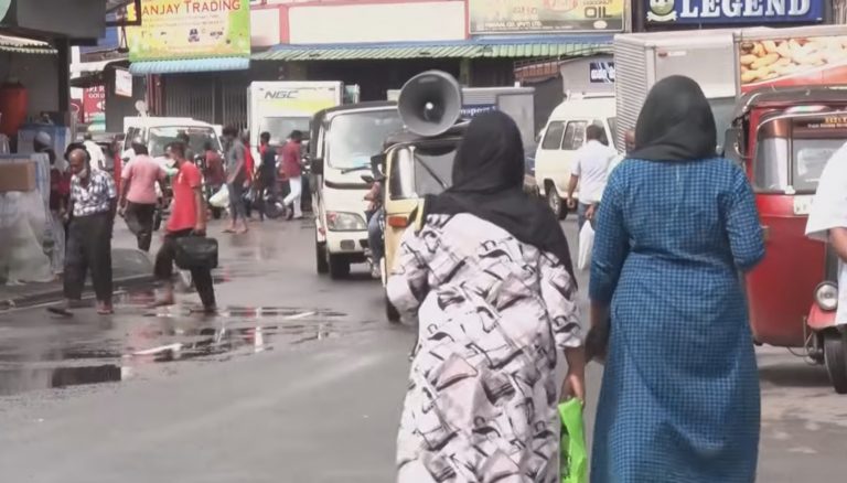 Regering Sri Lanka wil boerkaverbod en sluiting islamitische scholen
