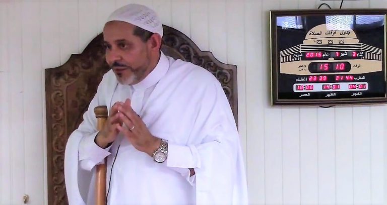 Proces tegen Franse imam vanwege ‘Jodenhaat’, advocaten hekelen timing