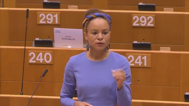 EU-fractie D66: strafprocedure tegen Nederland om ‘institutioneel racisme’