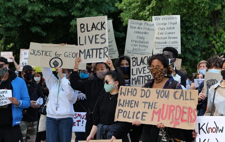 Enorme stijging van racismemeldingen in Duitsland