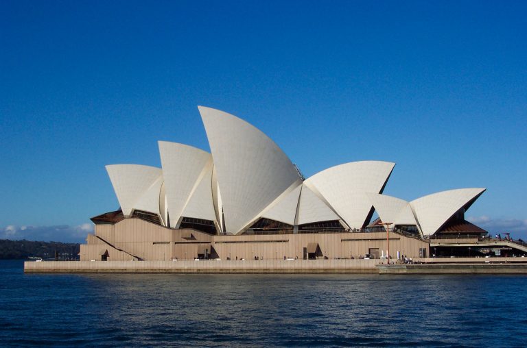 Wereldberoemde Sydney Opera House geplaagd door racisme-aantijgingen
