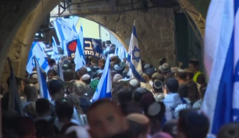 Israël staat extremistische vlaggenmars door Oost-Jeruzalem toe