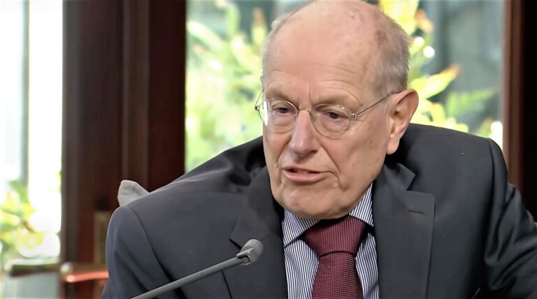 Slavernijhistoricus Piet Emmer ontmaskert zichzelf