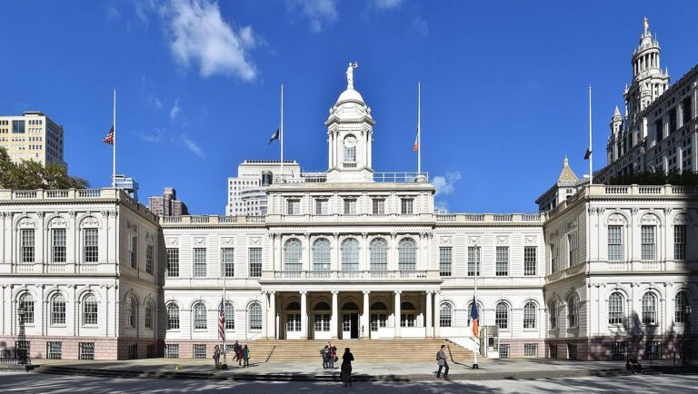 Beeld Thomas Jefferson verwijderd uit gemeentehuis New York om slavernij