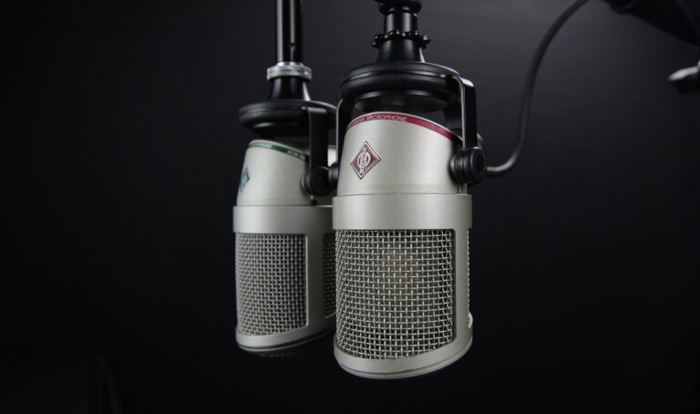 Radiozender voor Afghaanse vrouwen mag blijven na schrappen popmuziek