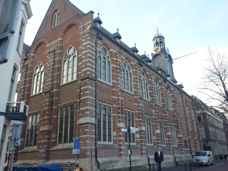 CIDI wil dat Universiteit Leiden contacten in Midden-Oosten openbaar maakt