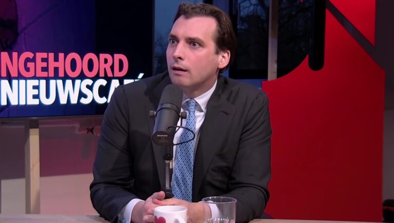 BIJ1 houdt protest bij boekpresentatie Baudet: ‘Geef fascisten geen podium!’