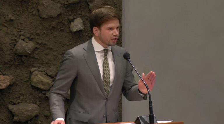 FvD: debat over omvang Holocaust moet mogelijk zijn in Tweede Kamer