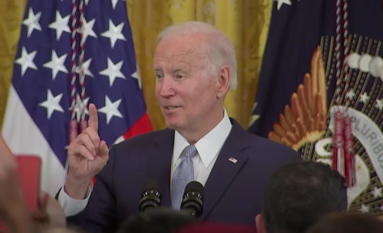 Biden organiseert Eid-viering in Witte Huis, veroordeelt moslimhaat