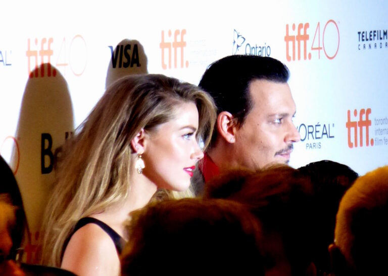 ‘Nederlaag Amber Heard in smaadzaak is slecht signaal naar zwarte vrouwen’