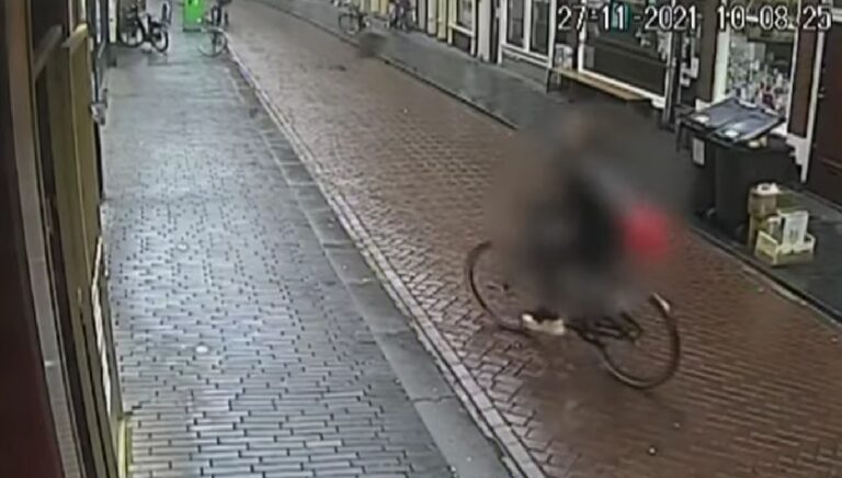 Man opgepakt voor bekogelen Thaise restaurants in Amsterdam