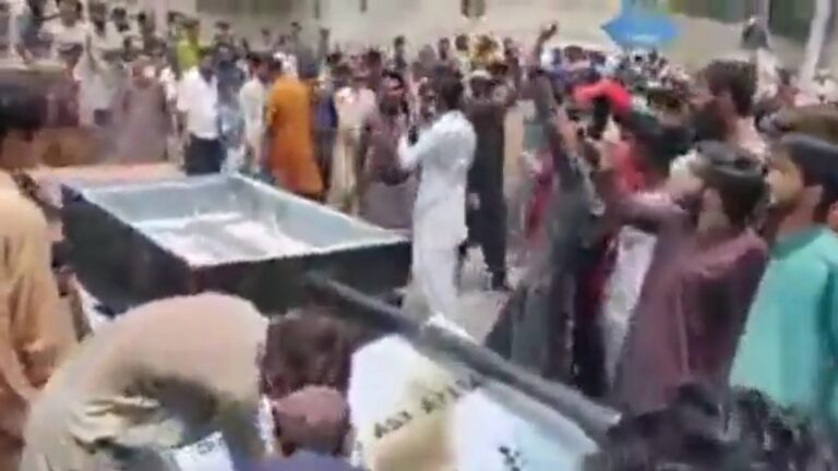 Pakistan: woedende menigte beschuldigt Samsung van blasfemie