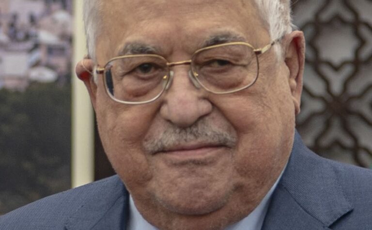 Palestijnse president Abbas in Ankara, vlak na Turks-Israëlische verzoening