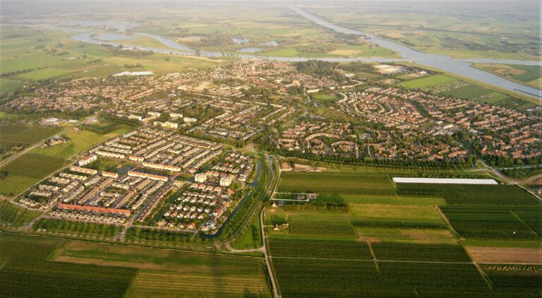 Protest in Wijk Bij Duurstede tegen komst asielzoekers: ‘Gaat helemaal mis’