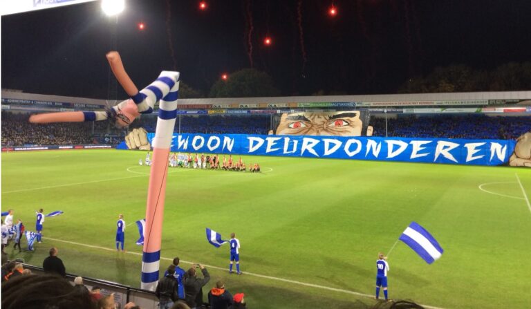 Asielzoekers mee naar De Graafschap: ‘Even naar de normale wereld’