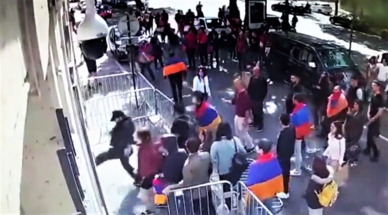 Frankrijk ‘betreurt’ Armeense bestorming ambassade Azerbeidzjan