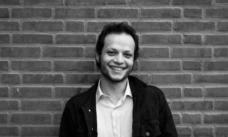 Cineast Yazan Rabee vluchtte uit Syrië, maar bleef dromen over de dictatuur