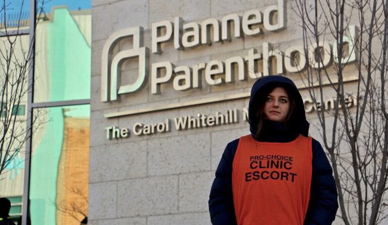 VS: ex-werknemer klaagt abortusketen Planned Parenthood aan voor racisme